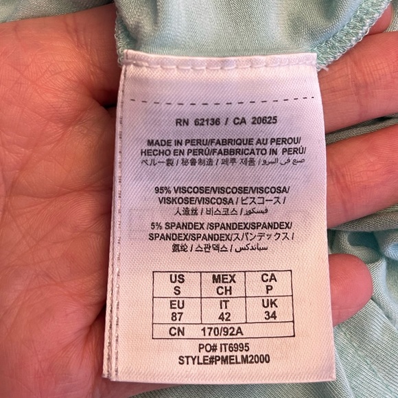 Guess by Marciano, size small, off the shoulder teal blue top - Picture 5 of 6